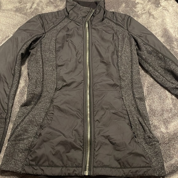 Lululemon Jacket ✨ - Picture 2 of 6